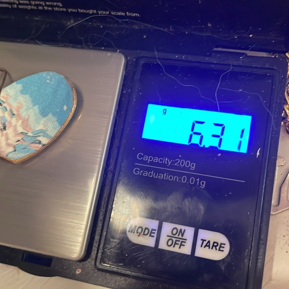 NWT 2” Mud Dove Collection gold plated hand crafted & painted dangle earrings - Picture 12 of 12